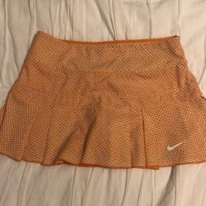 Nike small orange skirt women’s